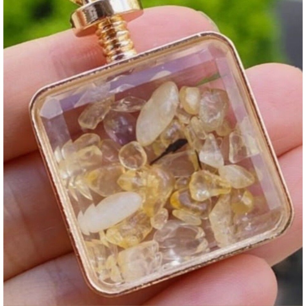 Natural Citrine Gemstone Healing Crystal Pendant Amulet Gold Square w Black Cord - Picture 3 of 3